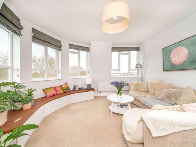 Flat for sale in Clapton, Lower Clapton