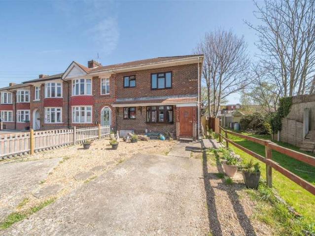 Flat for sale in West End, Fareham