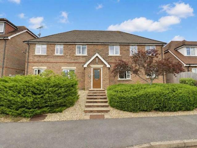 Flat for sale in Spring Vale, Hampshire