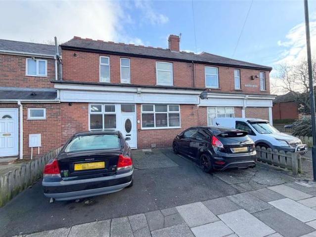 Flat for sale in Meadow Well, North Shields