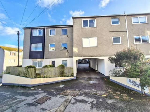 Flat for sale in Falmouth, Cornwall