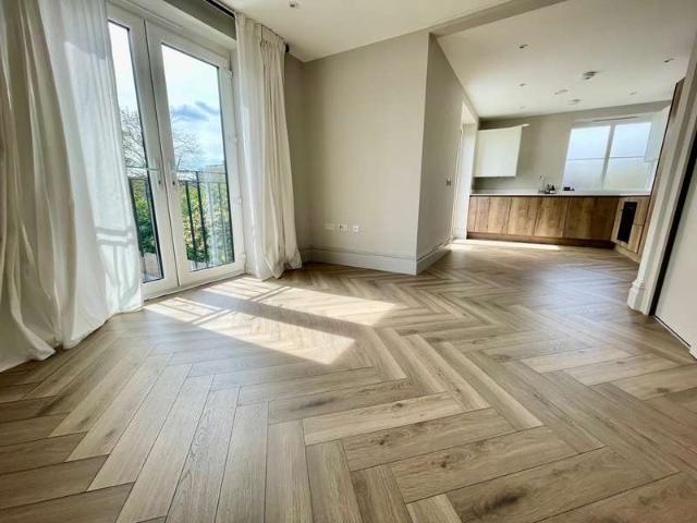 Flat for rent in South Woodford, Greater London