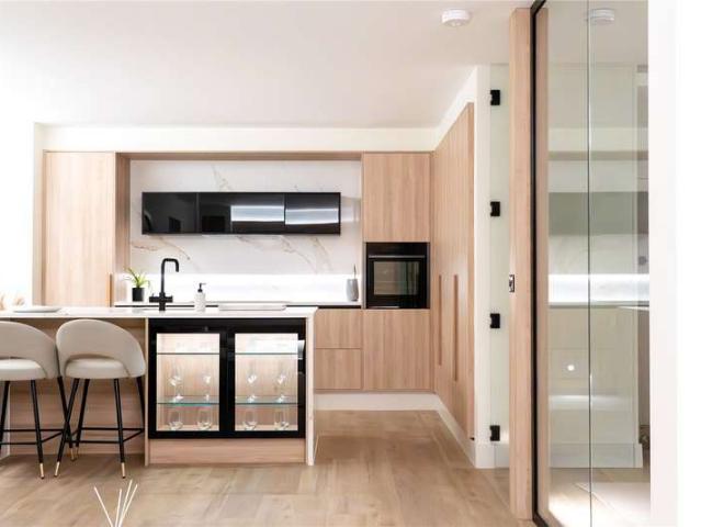 Flat for sale in Pouchen End, Hertfordshire