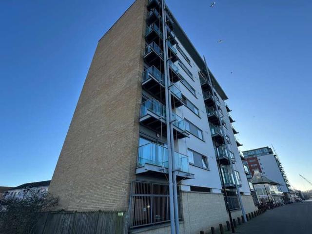 Flat for rent in Key Street, Suffolk