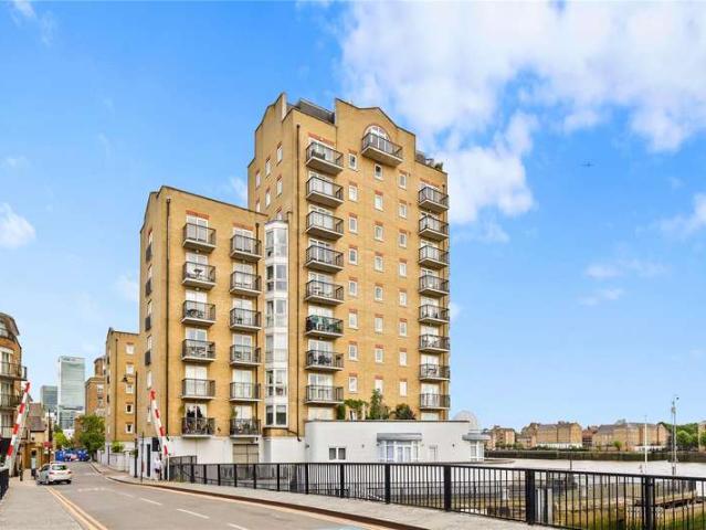 Flat for sale in Ratcliffe, Limehouse