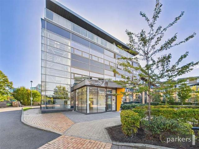 Flat for sale in Bracknell