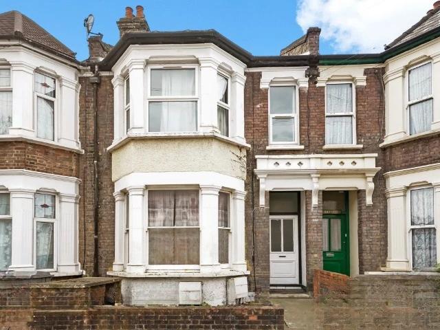 Apartment for rent in Dollis Hill, Greater London