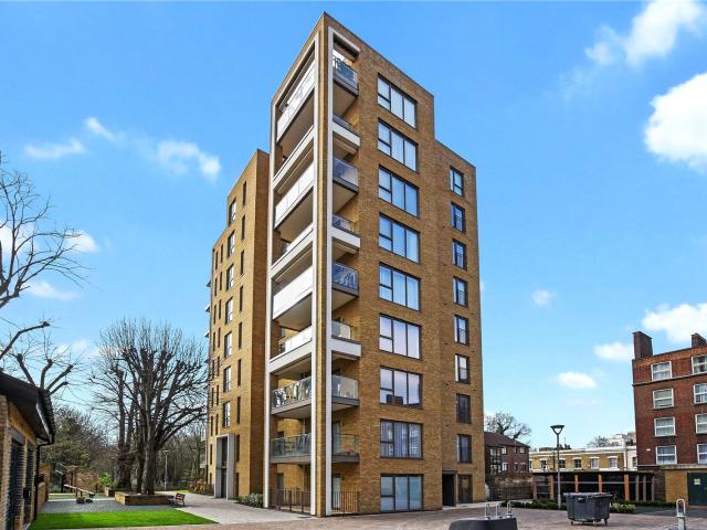 Apartment for rent in Mile End, Greater London