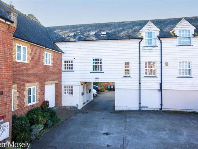 Flat for sale in Bourne Vale, Kent