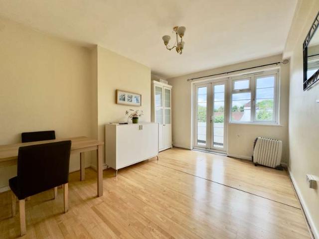 Flat for rent in North Finchley, Greater London