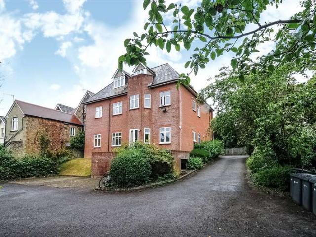 Flat for sale in Charlotteville, Westborough