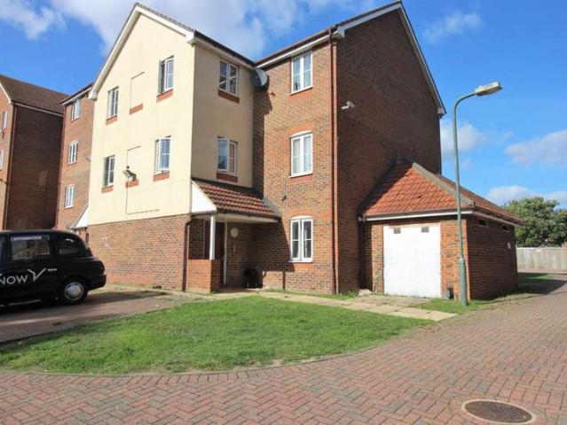 Flat for sale in Greater London