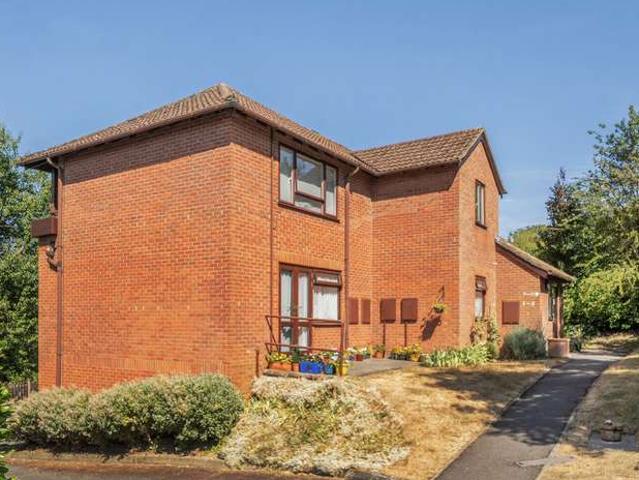 Flat for sale in Hilltop, Lye Green