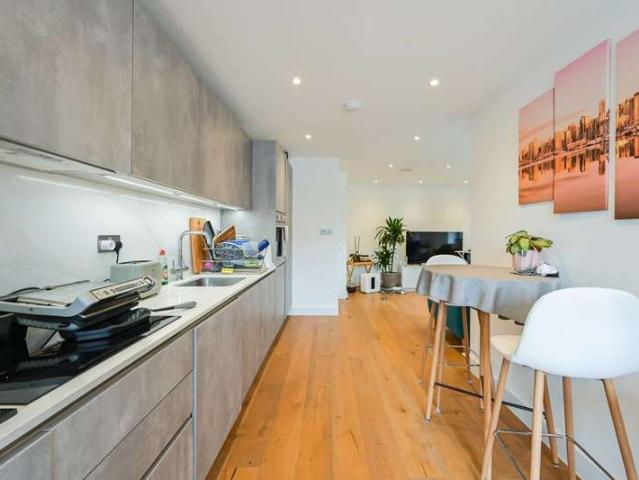 Flat for sale in Camden