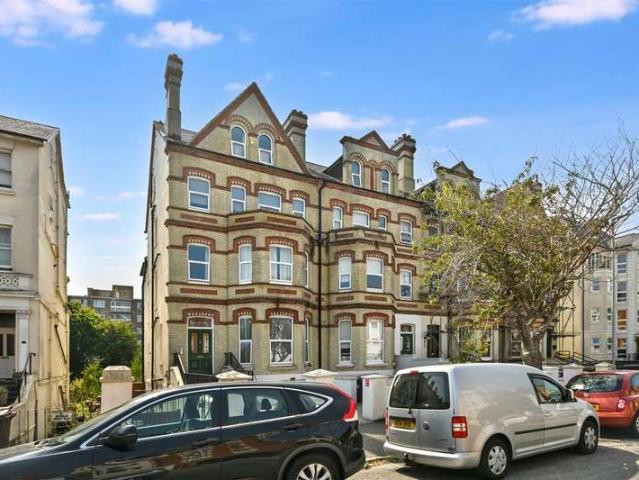 Flat for sale in Eastbourne, East Sussex
