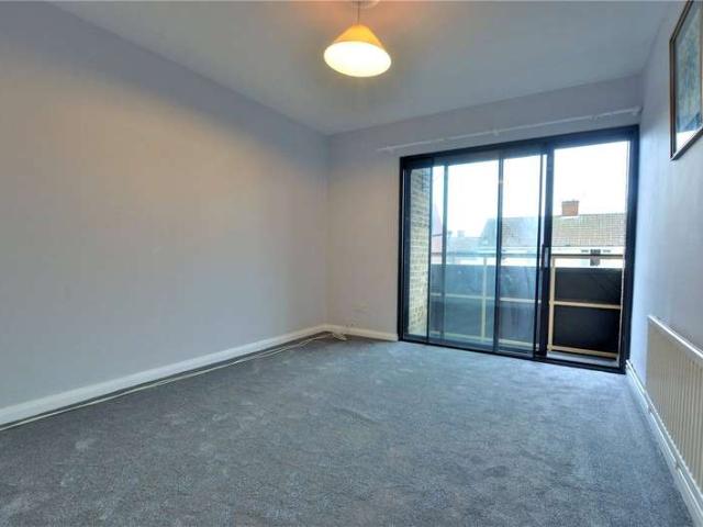 Flat for sale in Lower Halliford, Surrey