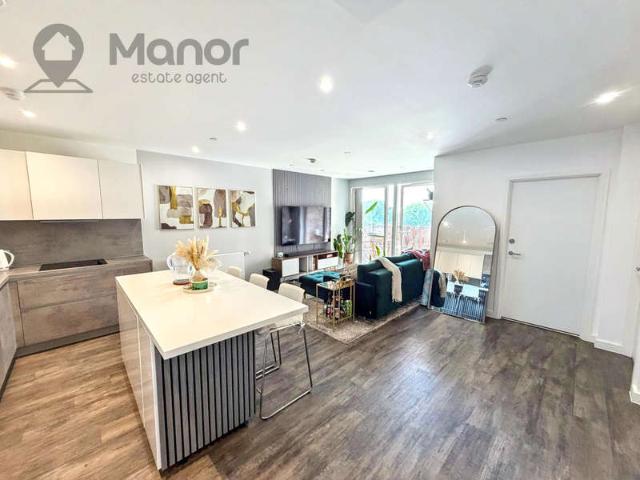 Flat for sale in Roding Riverside, Greater London