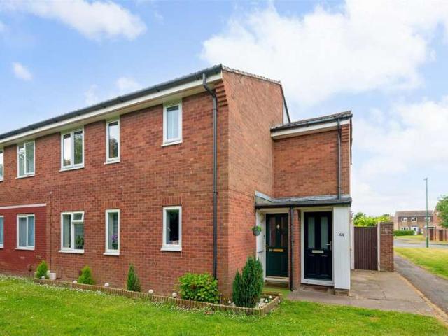 Flat for sale in Chichester, Littlecote
