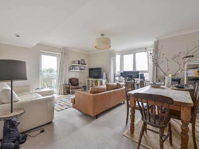 Flat for sale in Putney