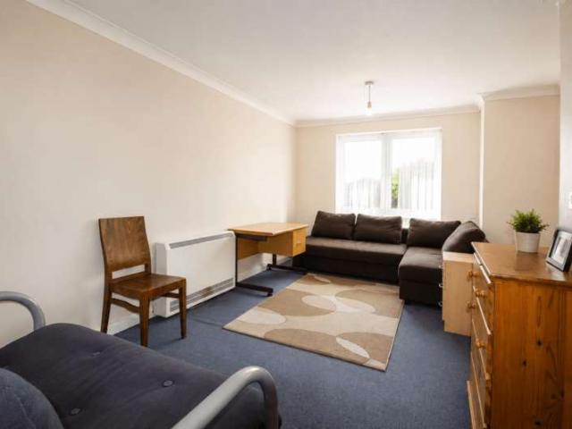 Flat for sale in Sudbury, Greater London