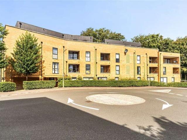 Flat for sale in Priest Down, Hampshire