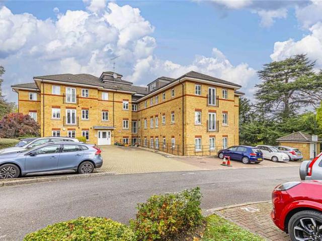 Flat for sale in Hemel Hempstead, Dacorum