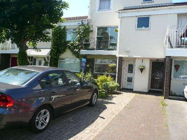 Flat for sale in Murdishaw, Halton