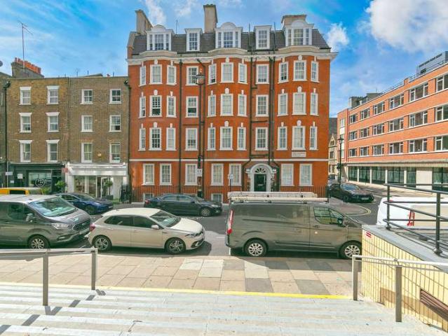 Flat for sale in East Marylebone, Cat Hill