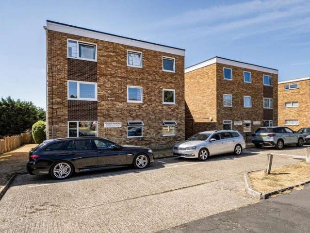 Flat for sale in Drayton, City Of Portsmouth