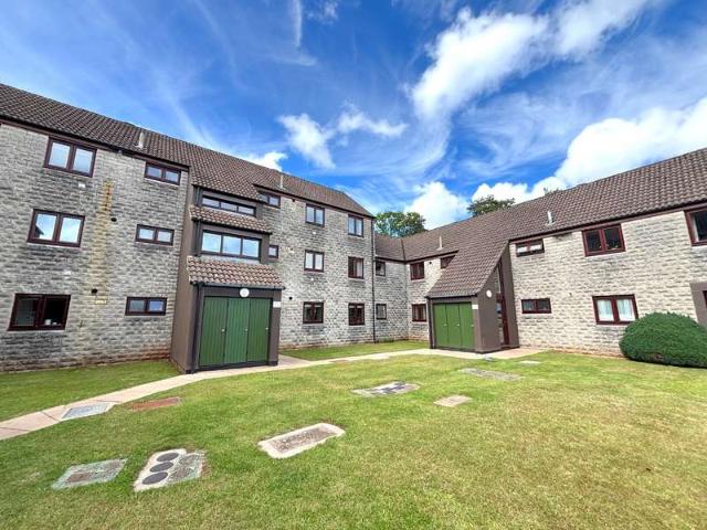 Flat for sale in Providence Place, Midsomer Norton