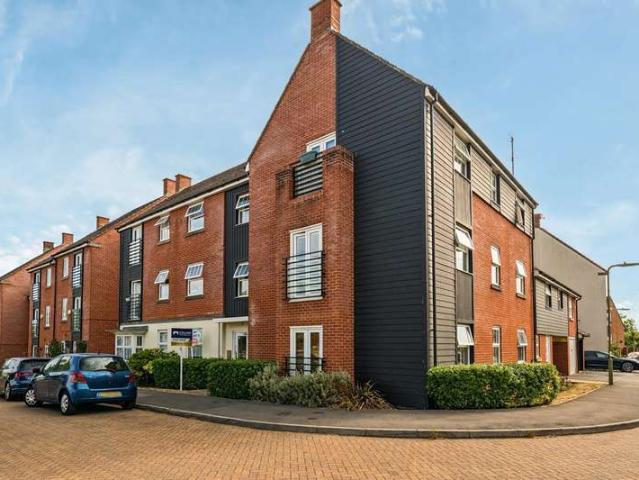 Flat for sale in Priest Down, Hampshire
