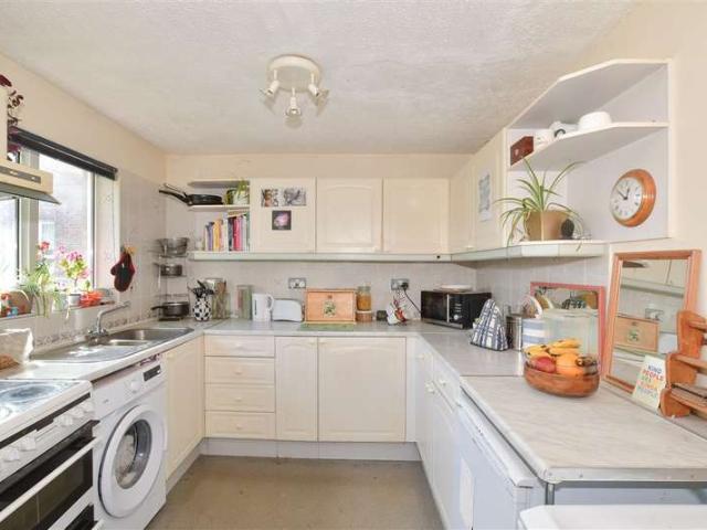 Flat for sale in Bloodden, The Bridge