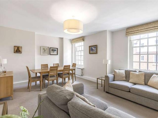 Flat for sale in Millbank Estate, Greater London