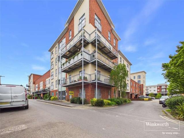 Flat for sale in Reading