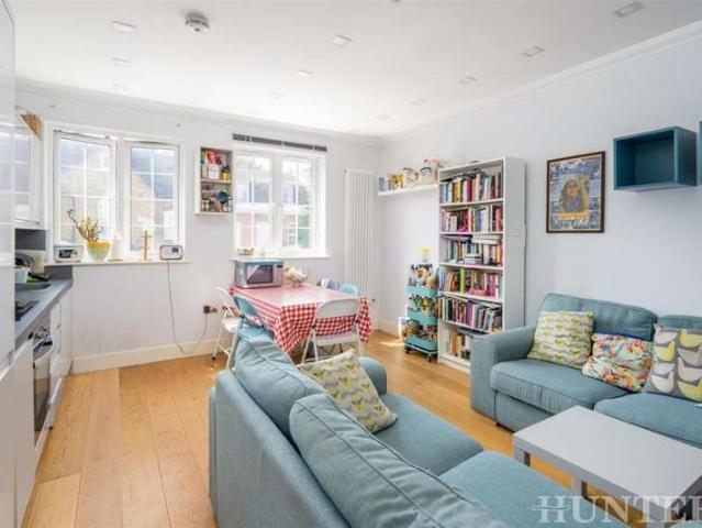 Flat for sale in Greater London