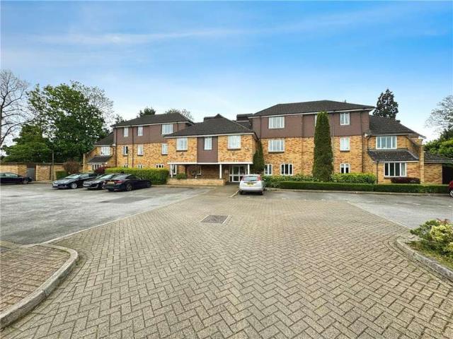 Flat for sale in Windsor, Spital