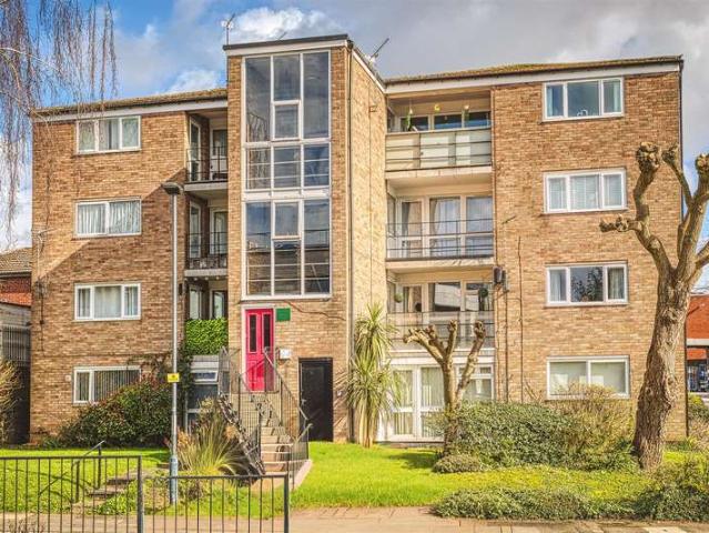 Flat for sale in Mickleover, East Midlands