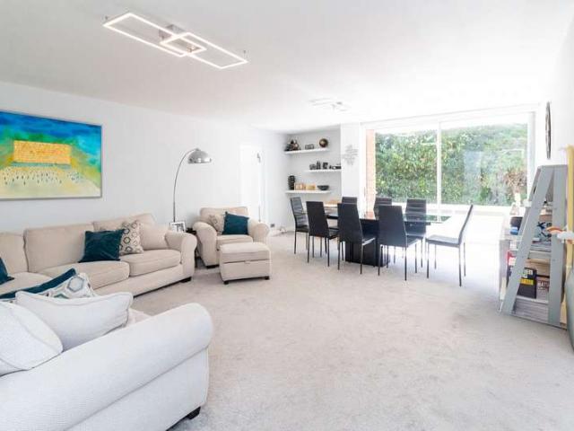 Flat for sale in Greater London