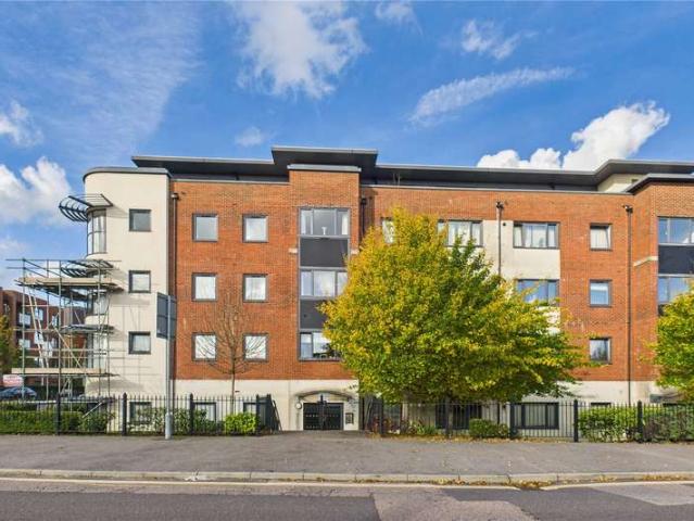 Flat for sale in Blackwell, Perryfields