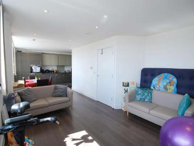 Flat for sale in Sudbury, Greater London