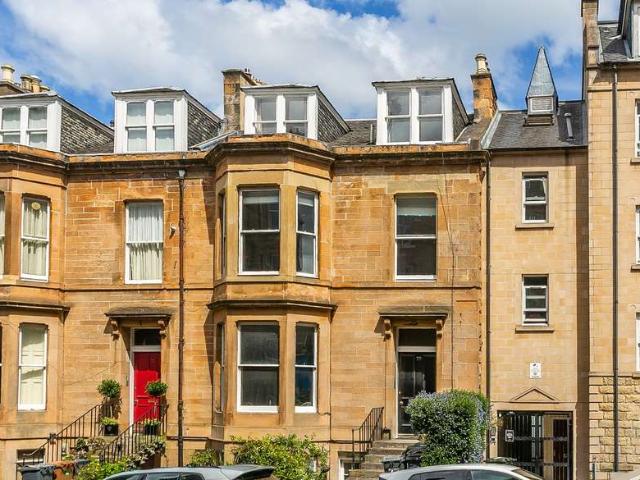 Flat for sale in Bruntsfield, Scotland