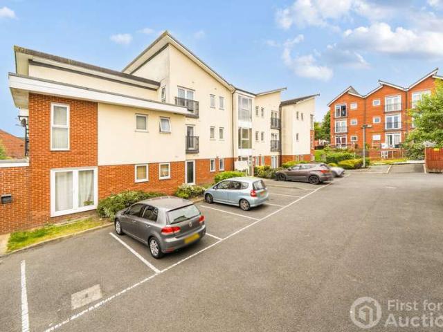 Flat for sale in Joiner's Square, Hanley