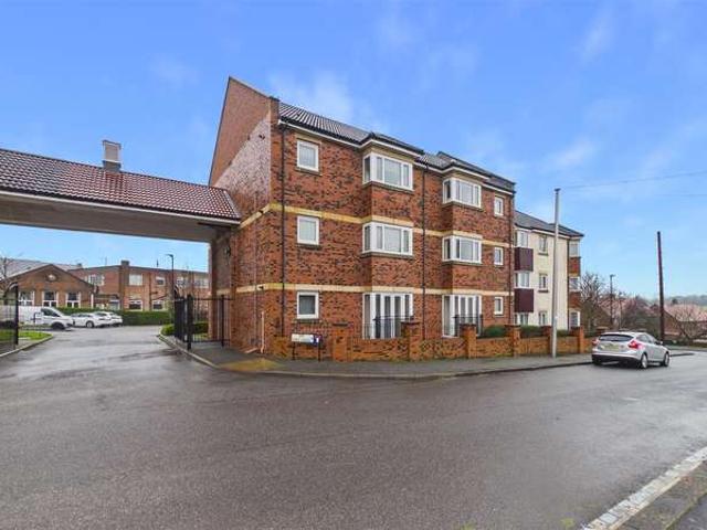 Flat for sale in South Hylton, Tyne And Wear