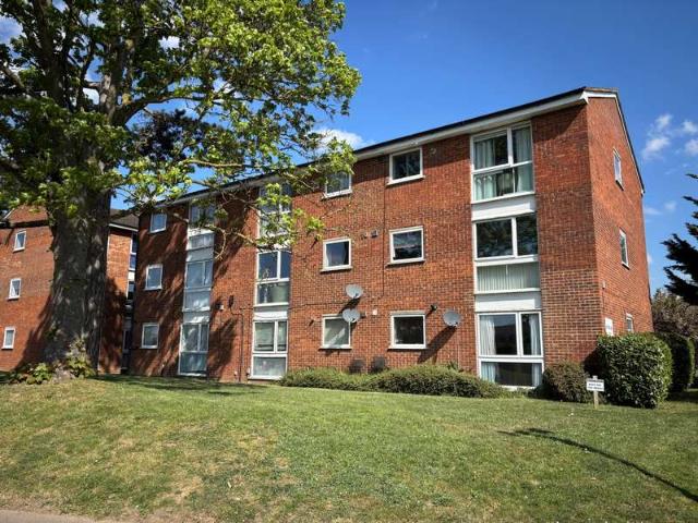 Flat for sale in Five Acres, Hertfordshire