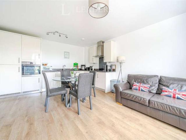 Flat for sale in Brook Street, Bourne Vale