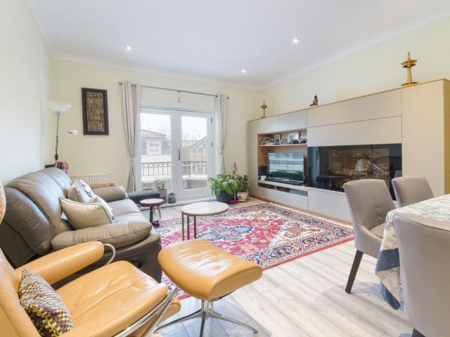 Apartment for rent in Chalk Farm, Greater London