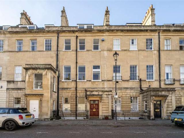 Flat for sale in Sion Hill, Bath