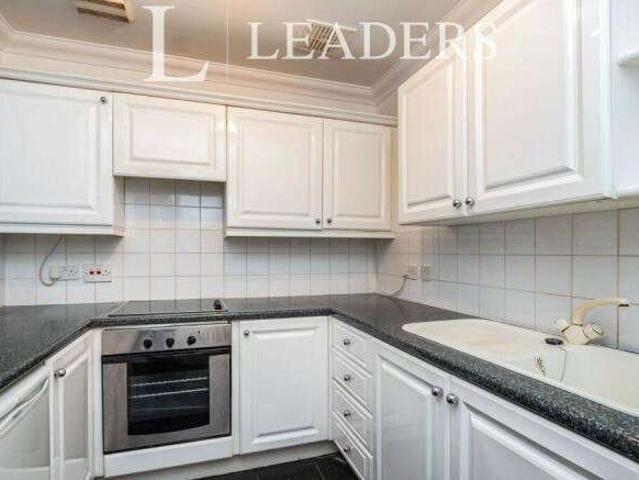 Flat for sale in Sandown Park, Kent