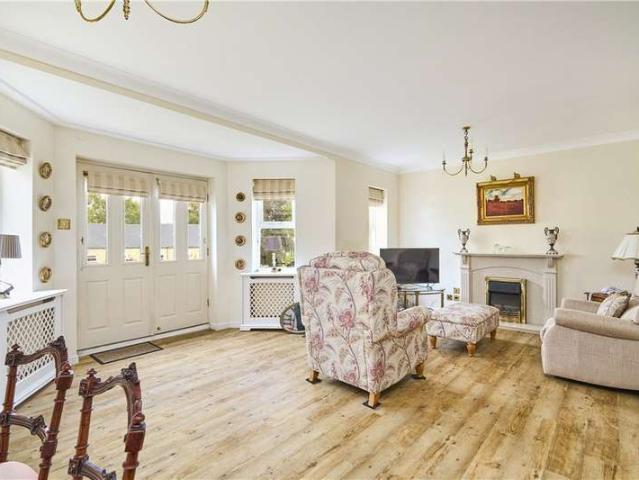 Flat for sale in Middleton Estate, Bradford