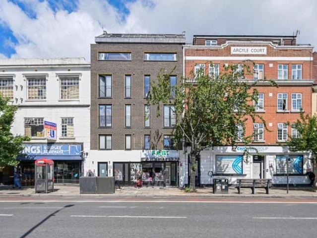 Flat for sale in Finsbury Park, Holloway